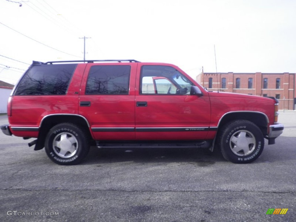 1999 Tahoe LT 4x4 - Victory Red / Gray photo #2