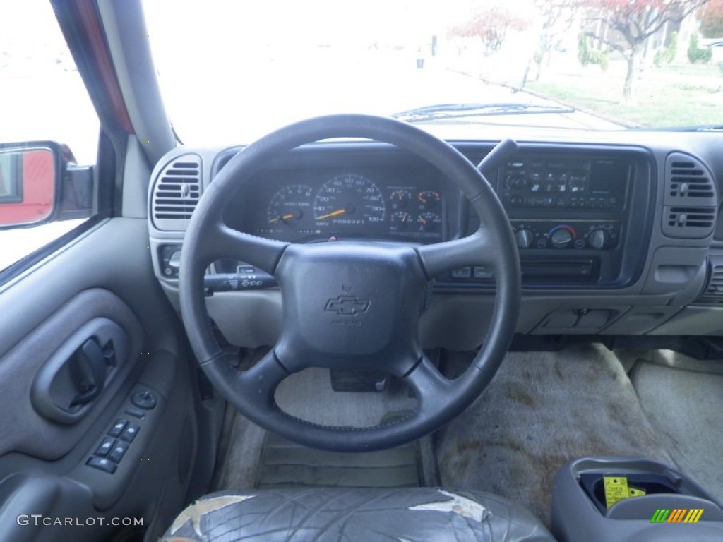1999 Tahoe LT 4x4 - Victory Red / Gray photo #4