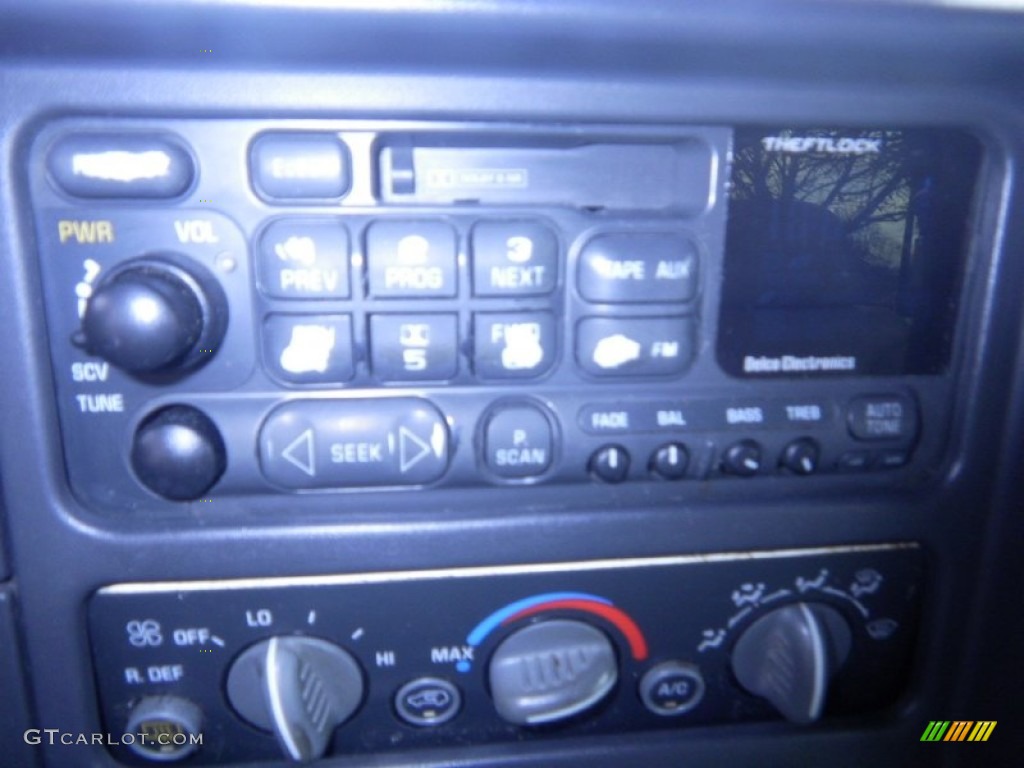 1999 Tahoe LT 4x4 - Victory Red / Gray photo #5