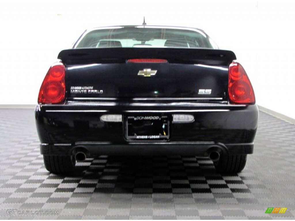 Black Chevrolet Monte Carlo
