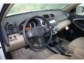 Super White - RAV4 V6 4WD Photo No. 5