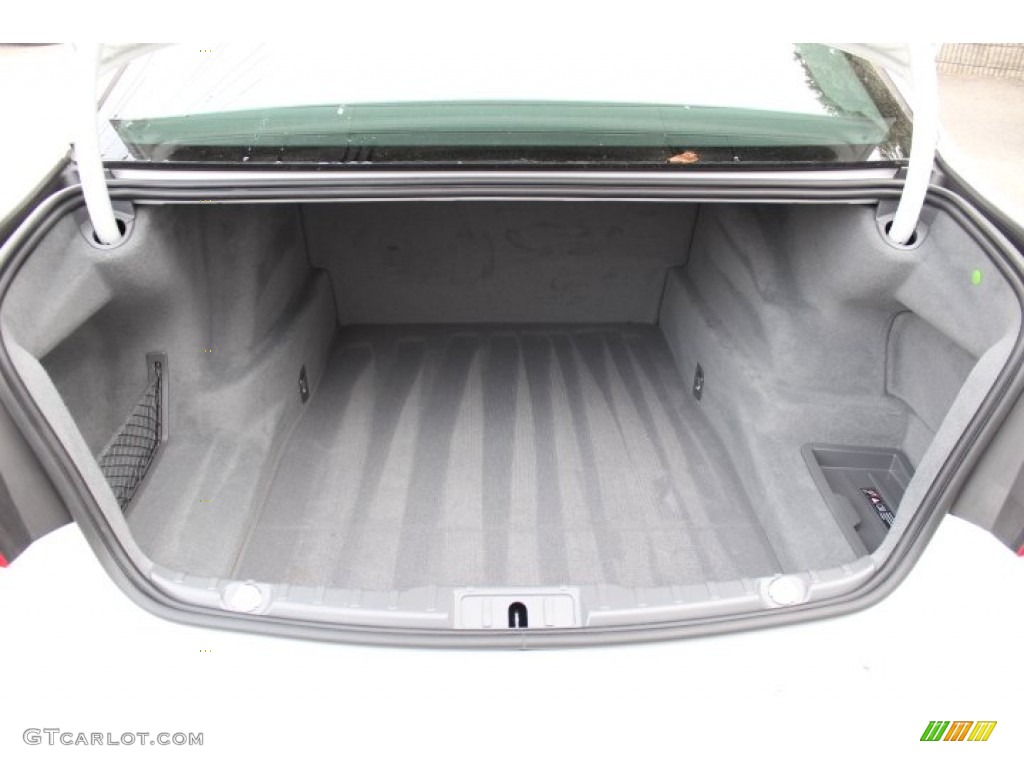 2012 BMW 7 Series 750Li Sedan Trunk Photo #73641601