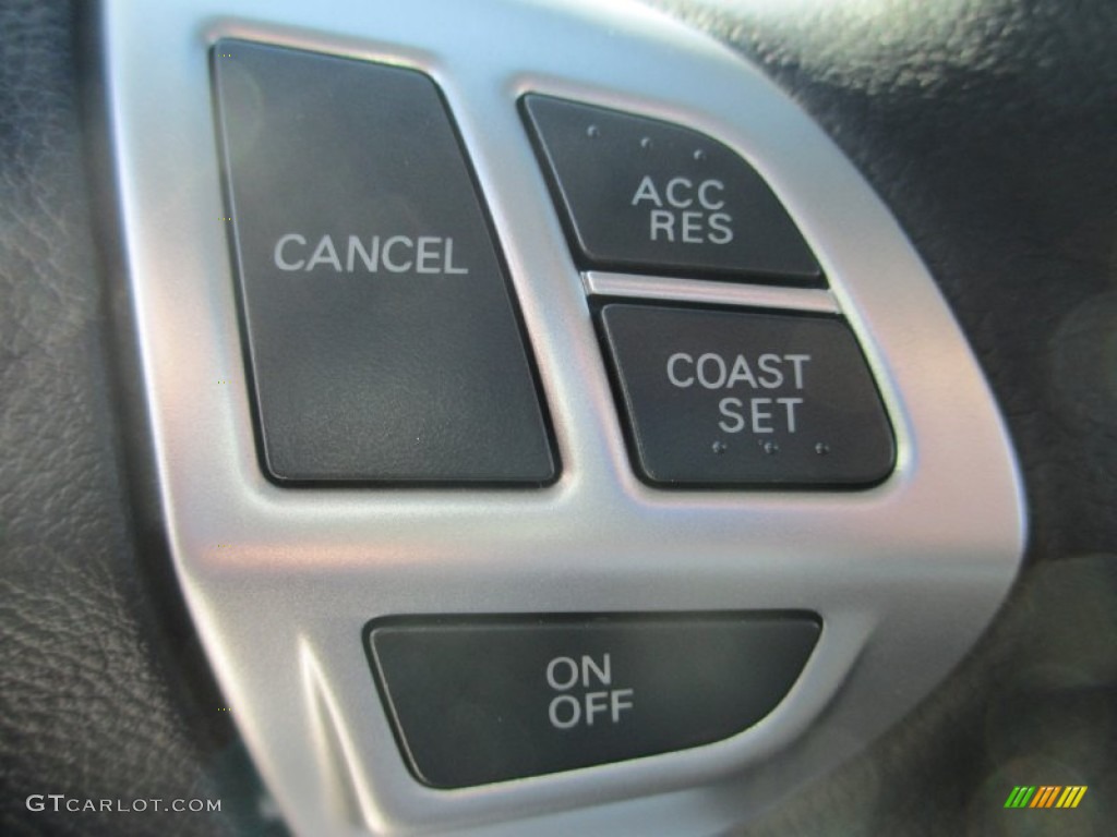 2013 Mitsubishi Lancer Sportback ES Controls Photo #73641918