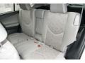 Super White - RAV4 V6 4WD Photo No. 7