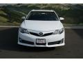 Super White - Camry SE Photo No. 3