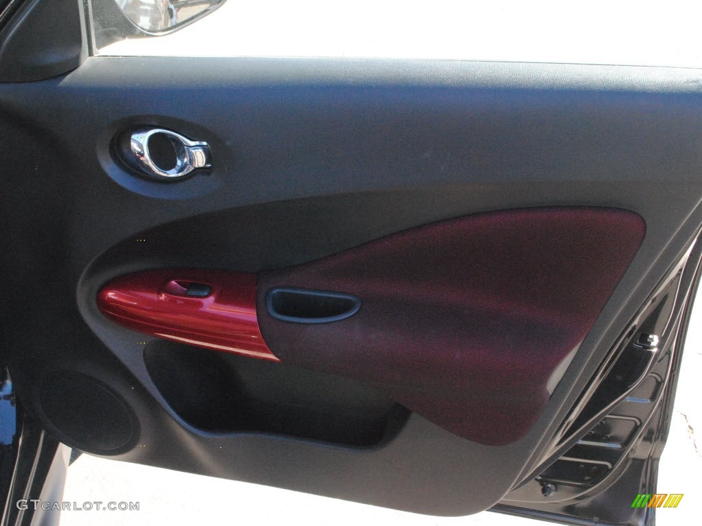 2011 Nissan Juke SV Black/Red w/Red Trim Door Panel Photo #73645896