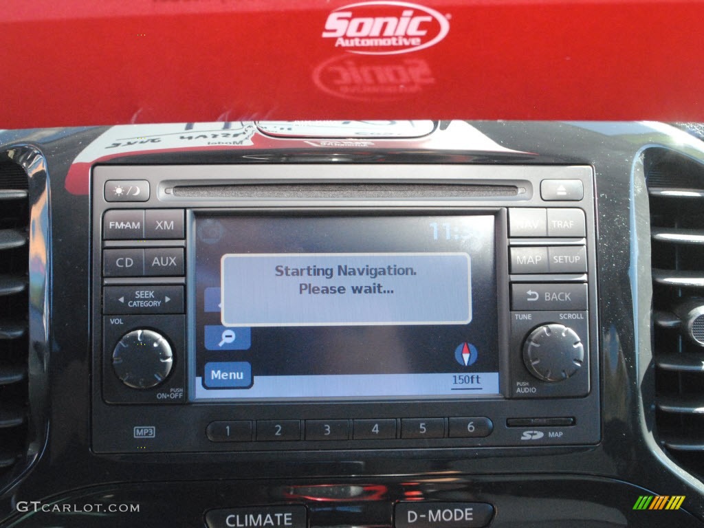 2011 Nissan Juke SV Controls Photo #73646277