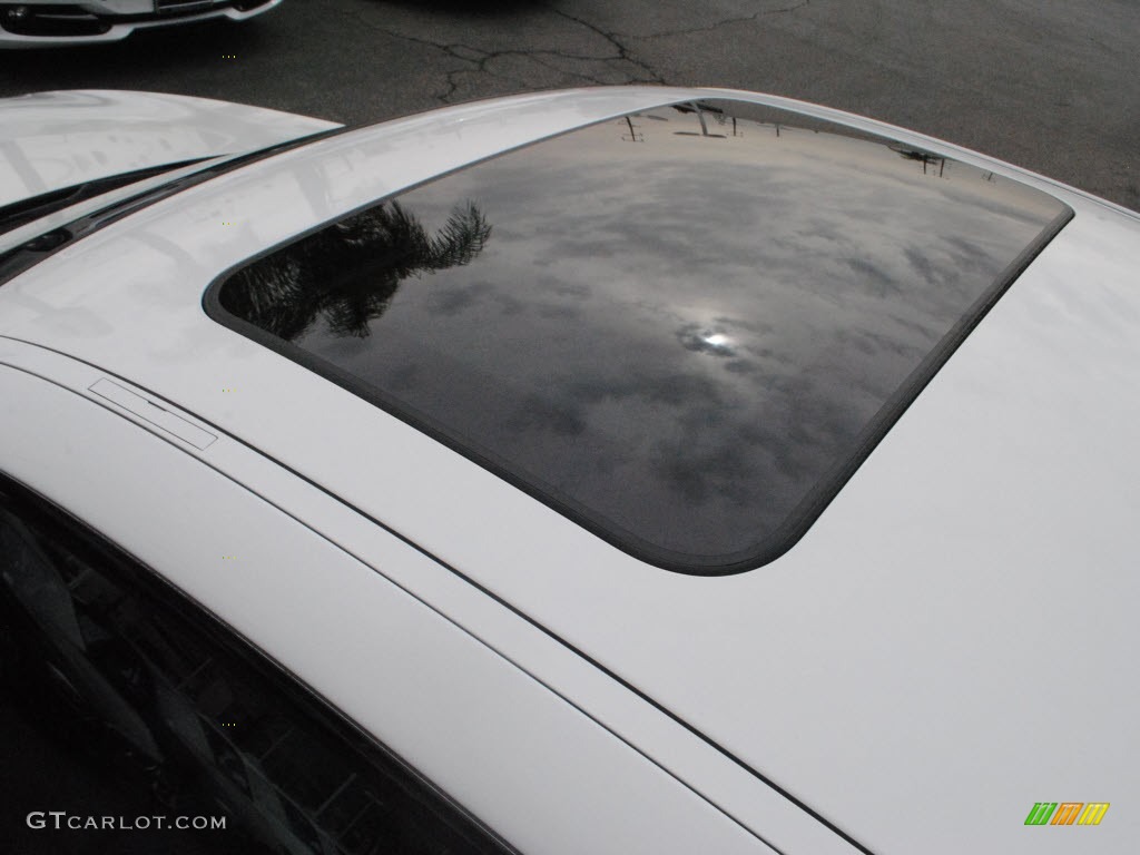 2010 3 Series 328i Coupe - Alpine White / Black photo #11