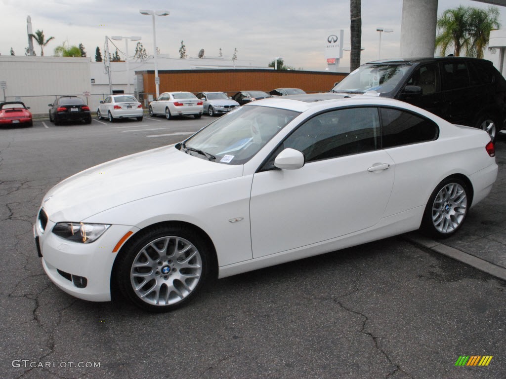 2010 3 Series 328i Coupe - Alpine White / Black photo #25