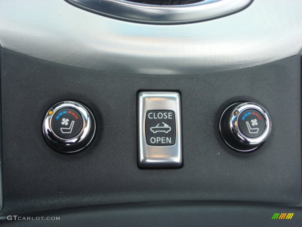 2011 Infiniti G 37 Convertible Controls Photo #73650189
