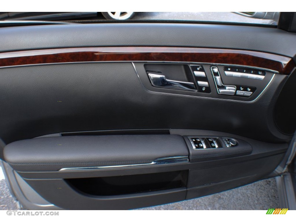 2011 Mercedes-Benz S 550 4Matic Sedan Black Door Panel Photo #73650402