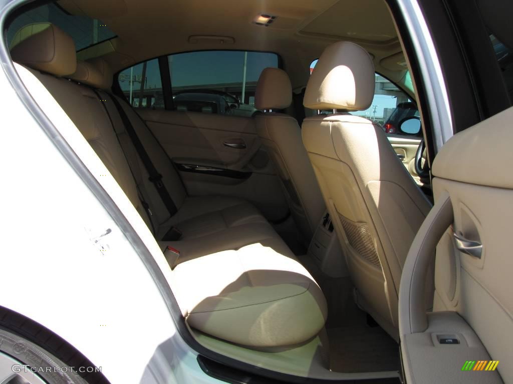 2006 3 Series 330i Sedan - Alpine White / Beige photo #20