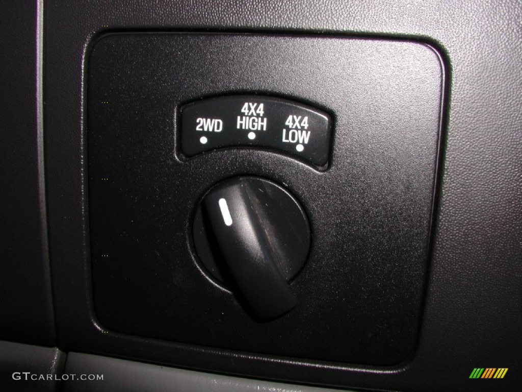 2005 Ford F250 Super Duty XLT Regular Cab 4x4 Controls Photos