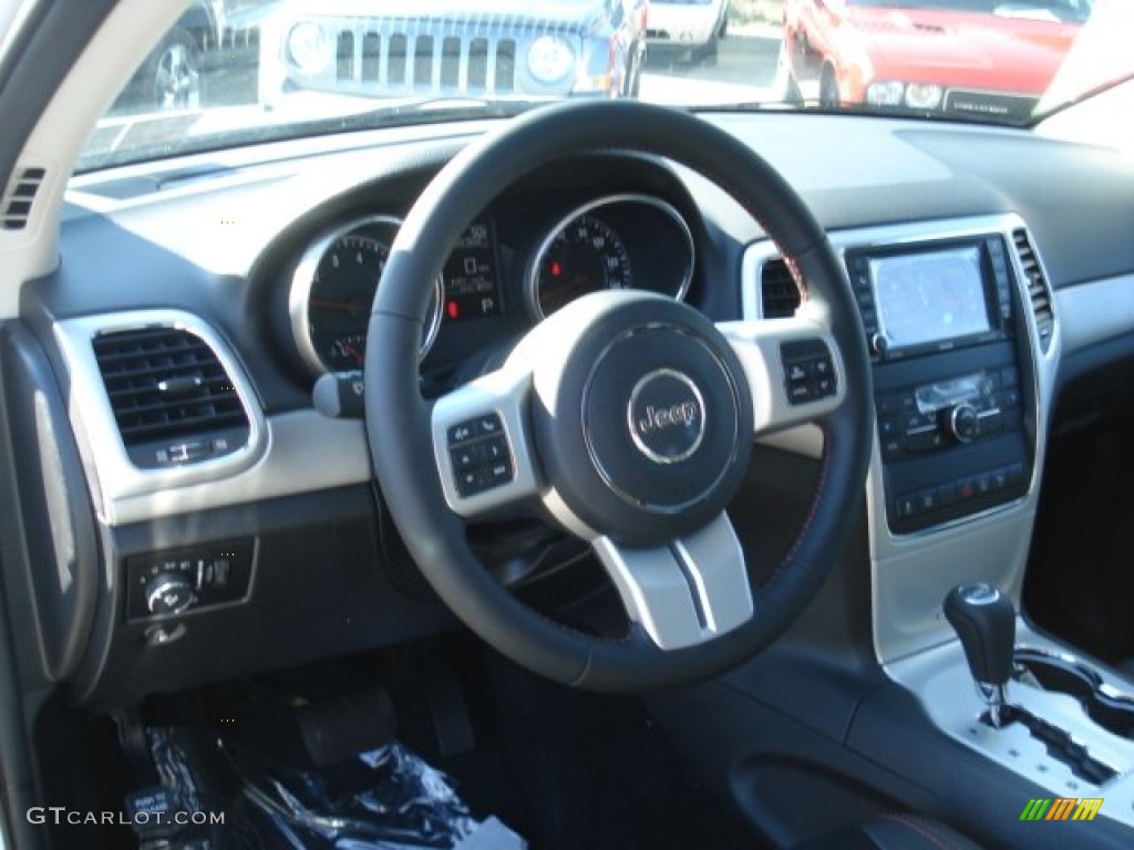 2013 Jeep Grand Cherokee Trailhawk 4x4 Trailhawk Black/Red Stitching Dashboard Photo #73654320