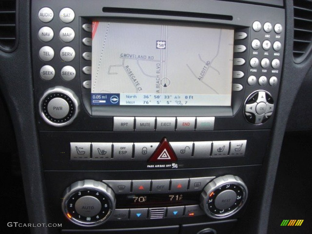 2005 Mercedes-Benz SLK 350 Roadster Navigation Photos