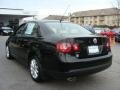 Black - Jetta SE Sedan Photo No. 4