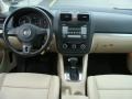 Black - Jetta SE Sedan Photo No. 8