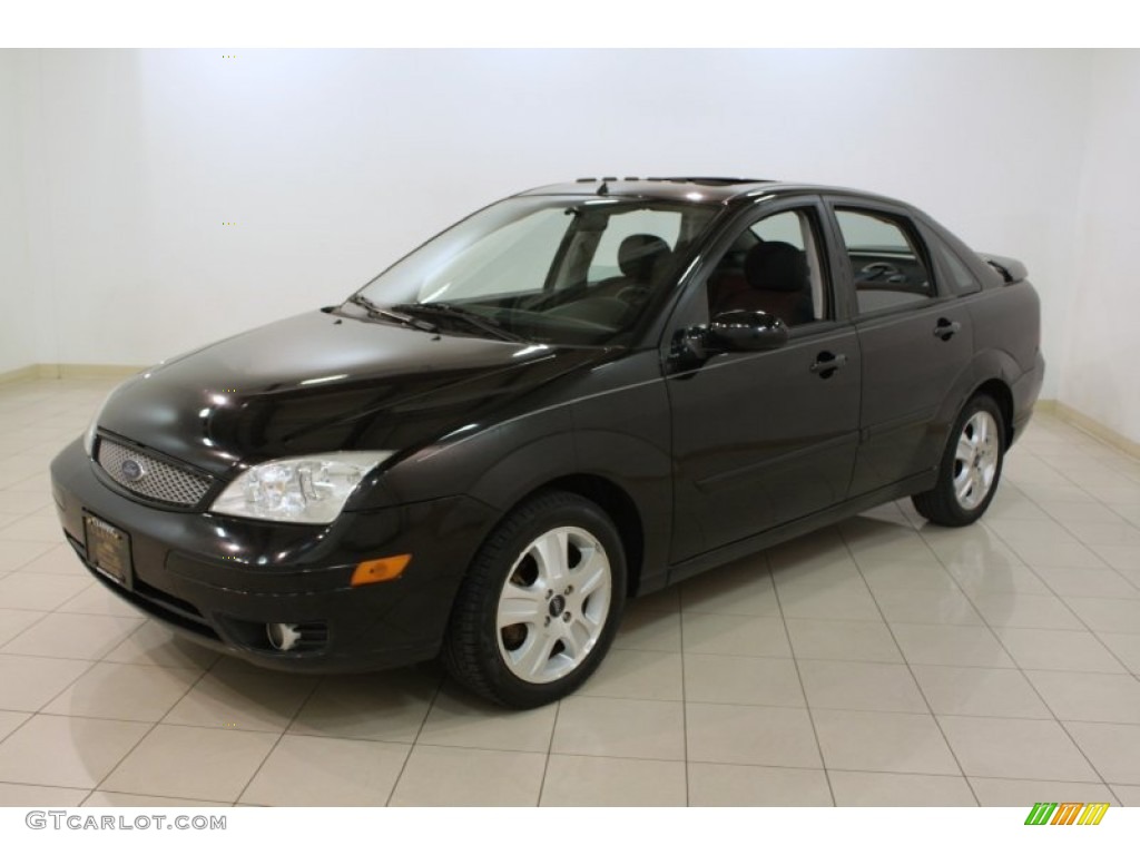 2005 Focus ZX4 ST Sedan - Pitch Black / Charcoal/Red photo #3