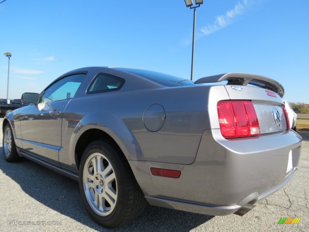 2007 Mustang GT Premium Coupe - Tungsten Grey Metallic / Light Graphite photo #5