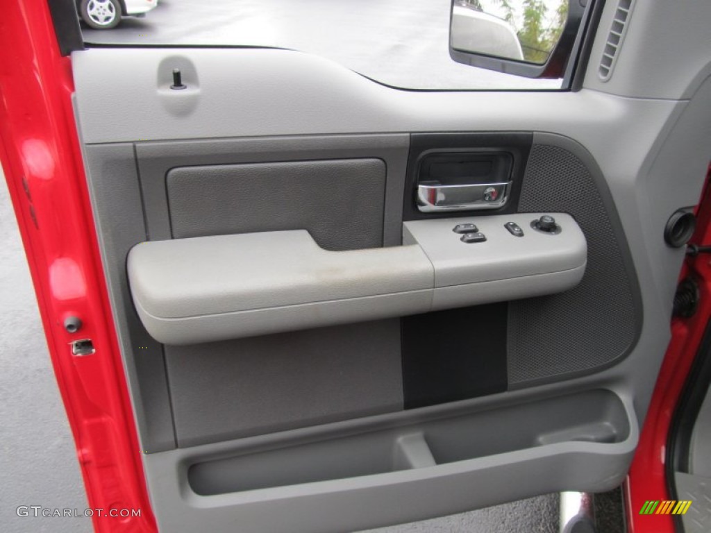 2004 F150 XLT Regular Cab 4x4 - Bright Red / Black/Medium Flint photo #8
