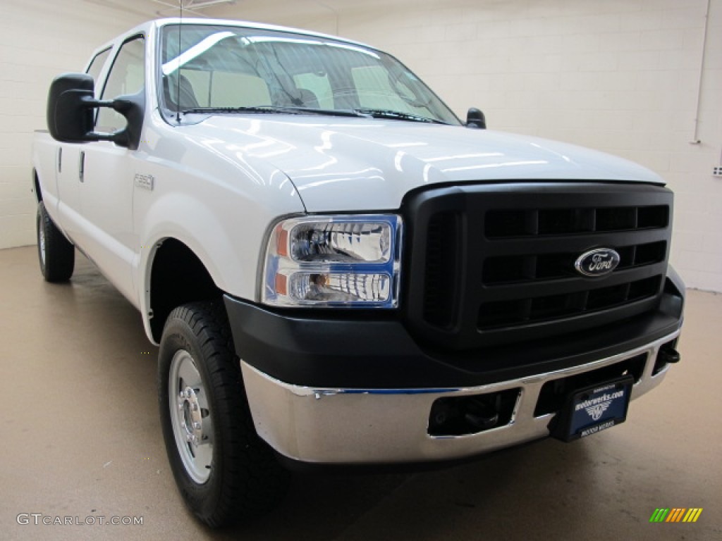 Oxford White Ford F350 Super Duty