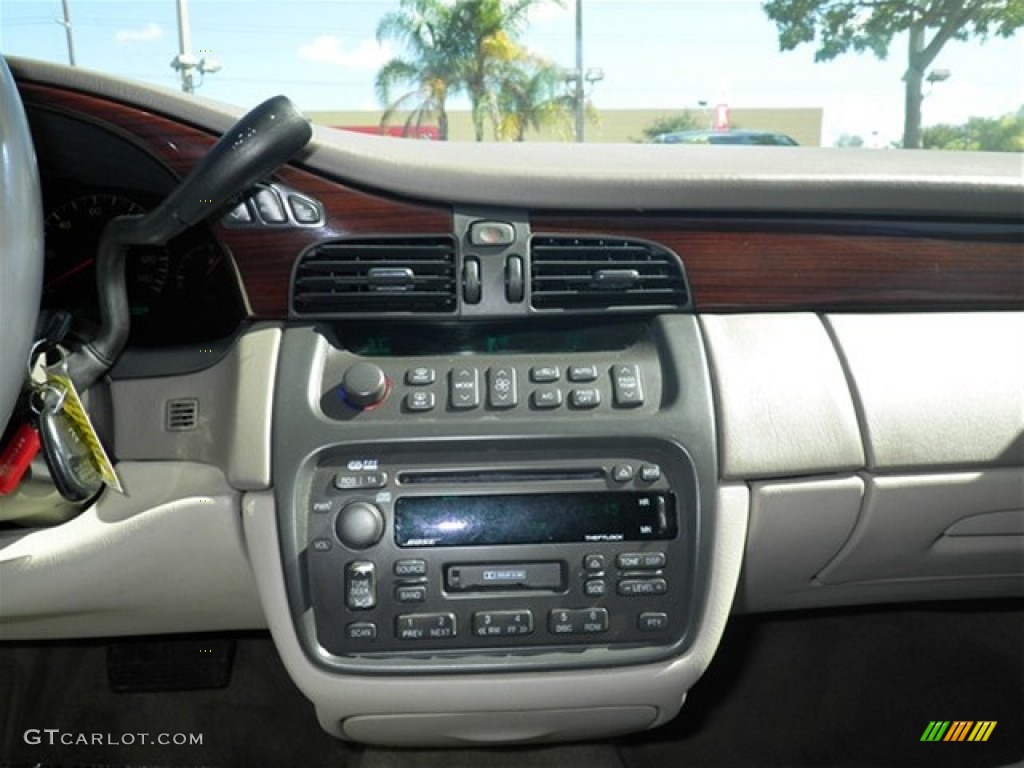 2005 Cadillac DeVille DHS Controls Photo #73667064