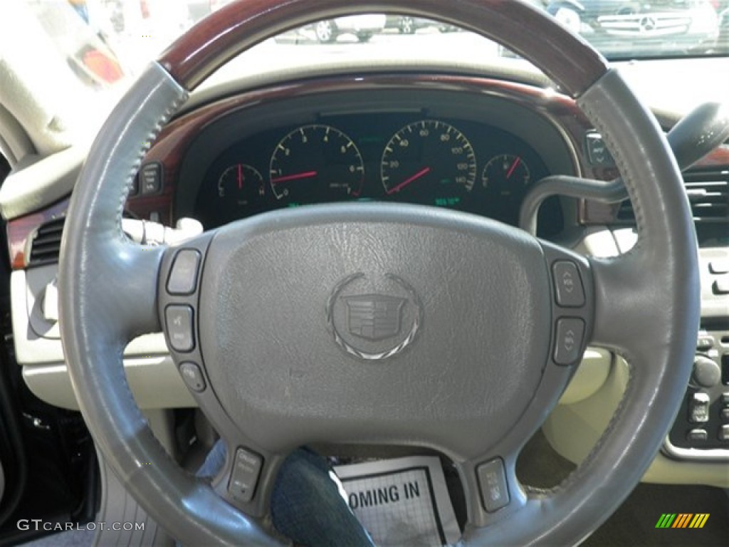 2005 Cadillac DeVille DHS Dark Gray Steering Wheel Photo #73667196