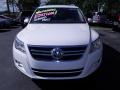Candy White - Tiguan Wolfsburg Edition Photo No. 3