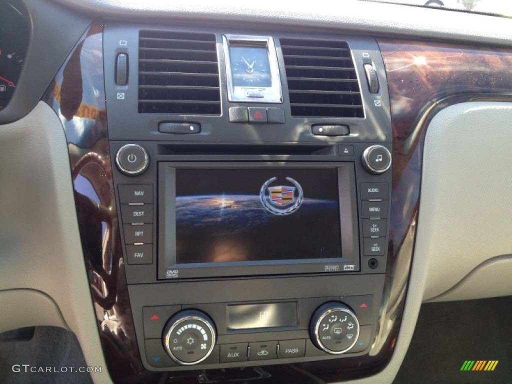 2007 Cadillac DTS Sedan Controls Photo #73669821