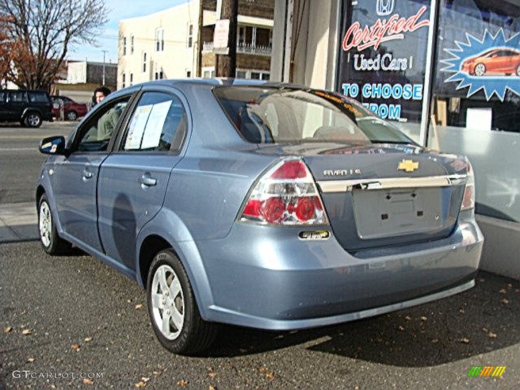 2007 Aveo LS Sedan - Icelandic Blue / Black/Gray photo #4