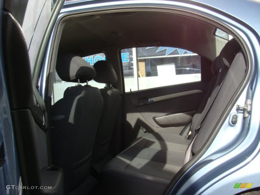 2007 Aveo LS Sedan - Icelandic Blue / Black/Gray photo #9