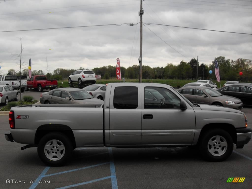 2005 Silverado 1500 Z71 Extended Cab 4x4 - Silver Birch Metallic / Medium Gray photo #5