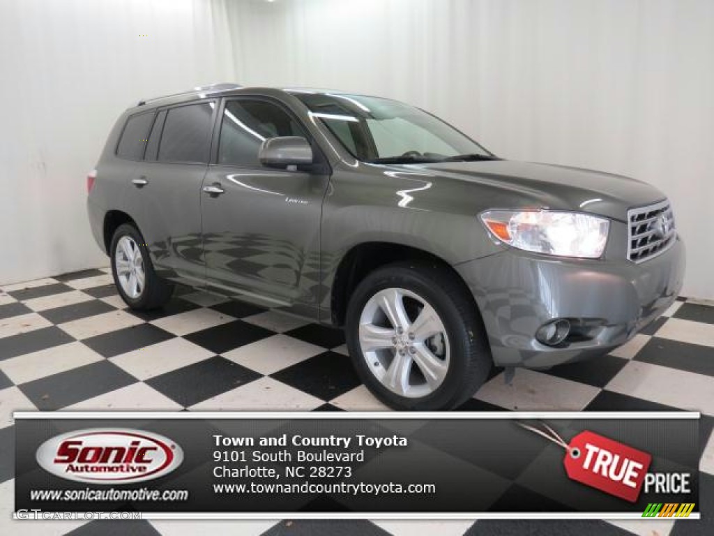 Cypress Green Pearl Toyota Highlander