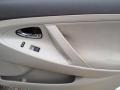 Super White - Camry LE Photo No. 24