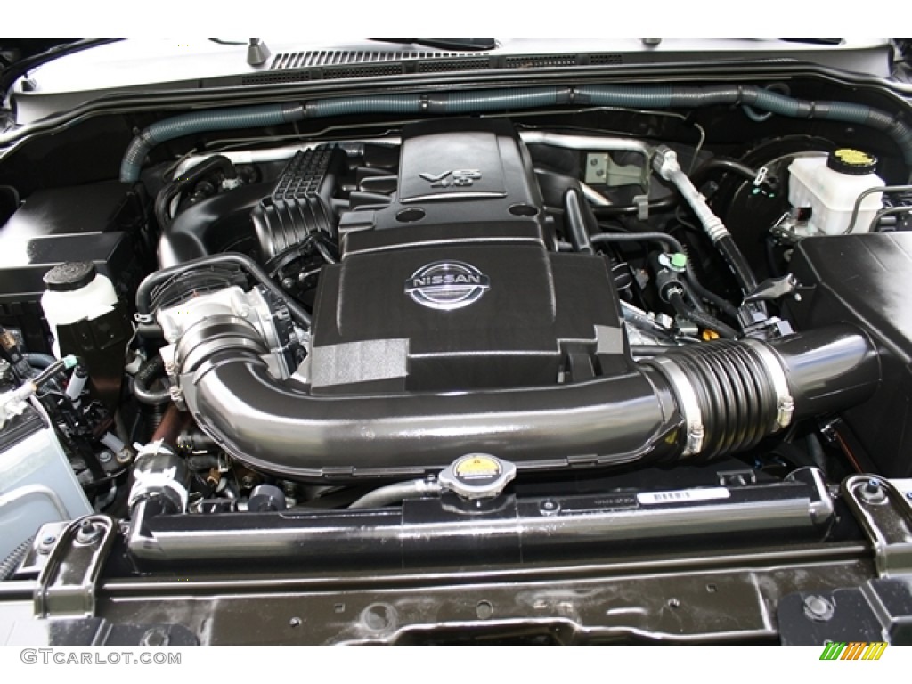 2011 Nissan Frontier Pro-4X Crew Cab 4x4 Engine Photos