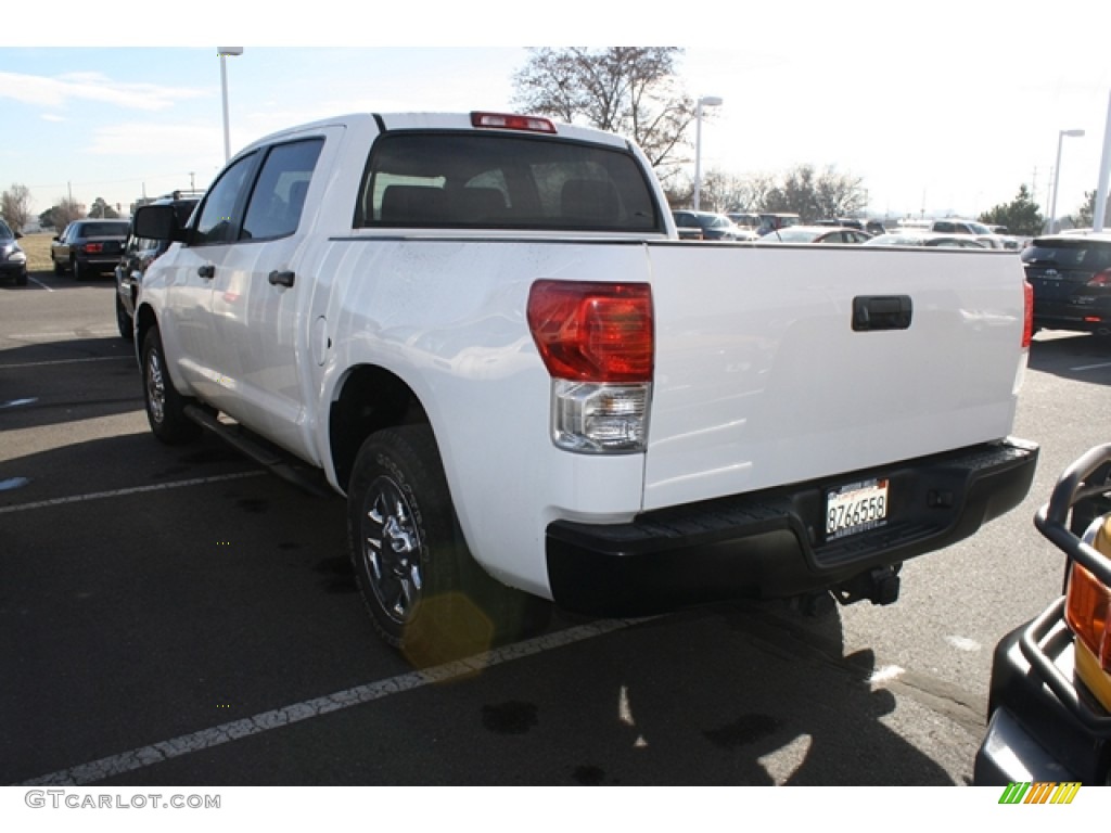 2010 Tundra CrewMax 4x4 - Super White / Black photo #3