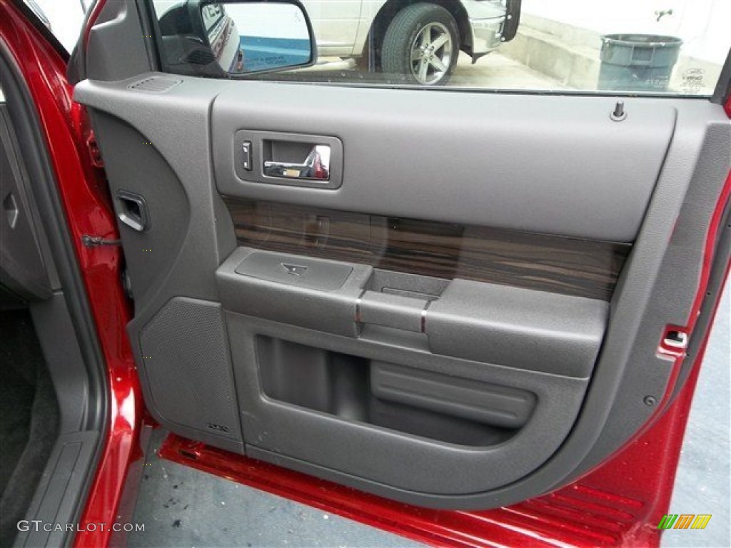 2013 Ford Flex SEL Door Panel Photos