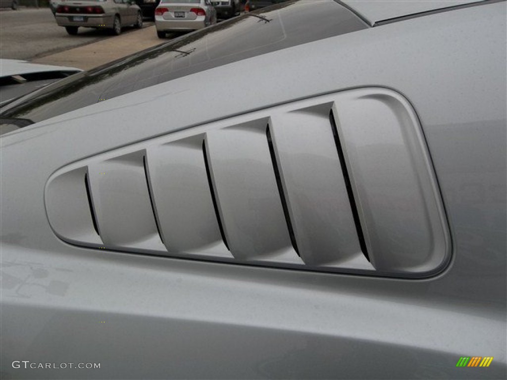 2013 Mustang GT Premium Coupe - Ingot Silver Metallic / Charcoal Black photo #9