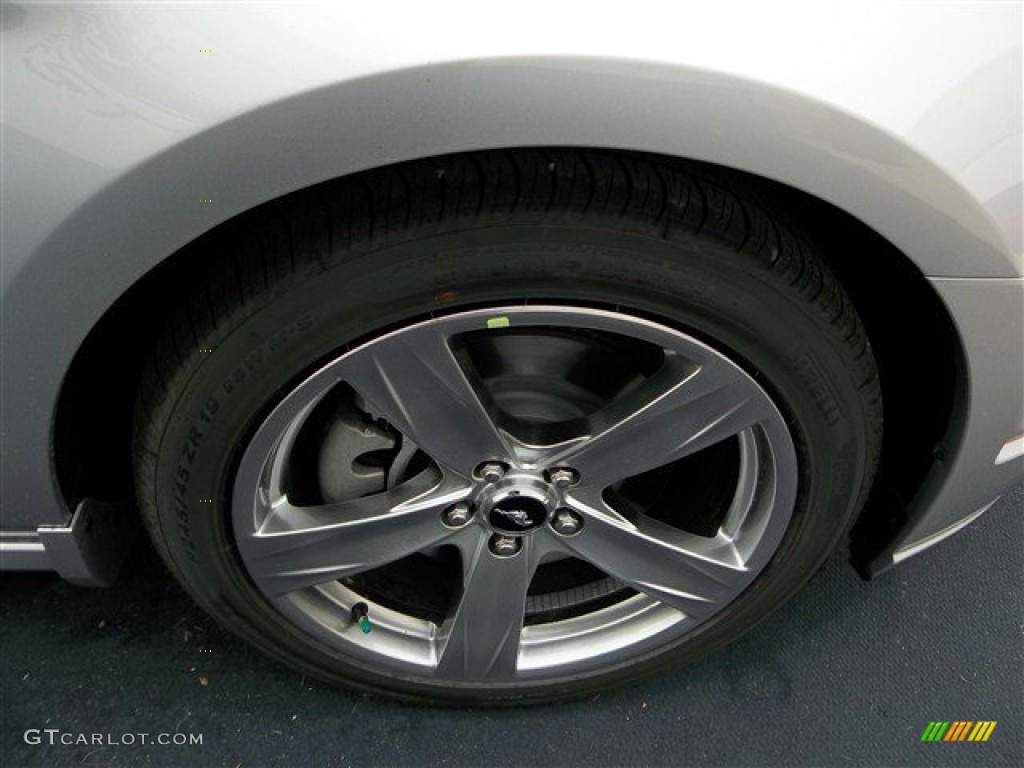 2013 Mustang GT Premium Coupe - Ingot Silver Metallic / Charcoal Black photo #12