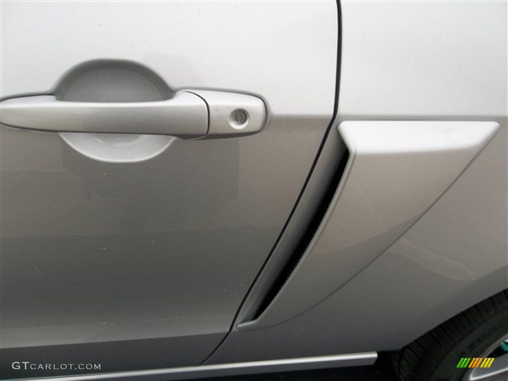 2013 Mustang GT Premium Coupe - Ingot Silver Metallic / Charcoal Black photo #17