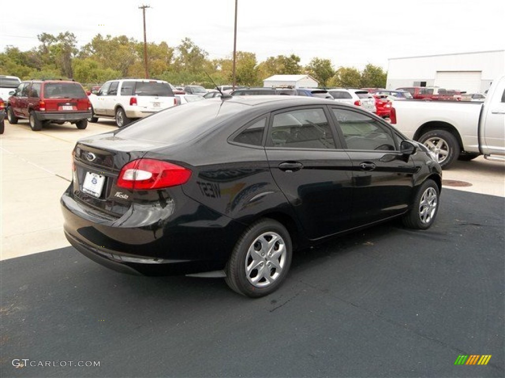 2013 Fiesta S Sedan - Tuxedo Black / Charcoal Black/Light Stone photo #9