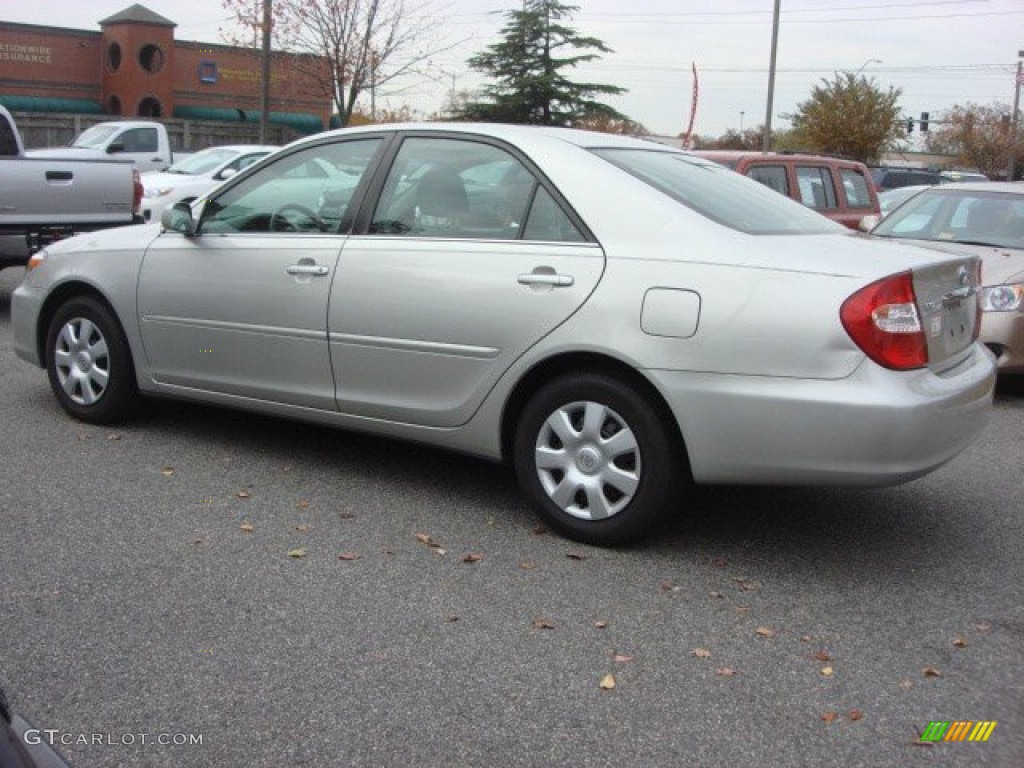 2004 Camry LE - Lunar Mist Metallic / Stone photo #4