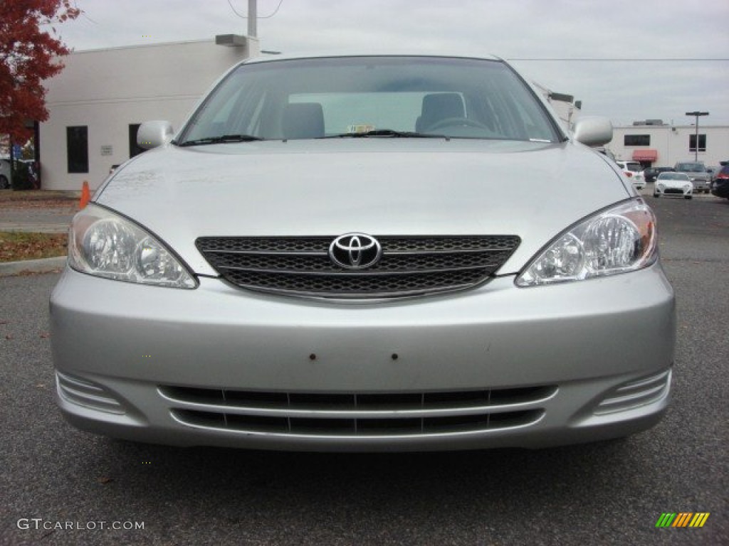 2004 Camry LE - Lunar Mist Metallic / Stone photo #6