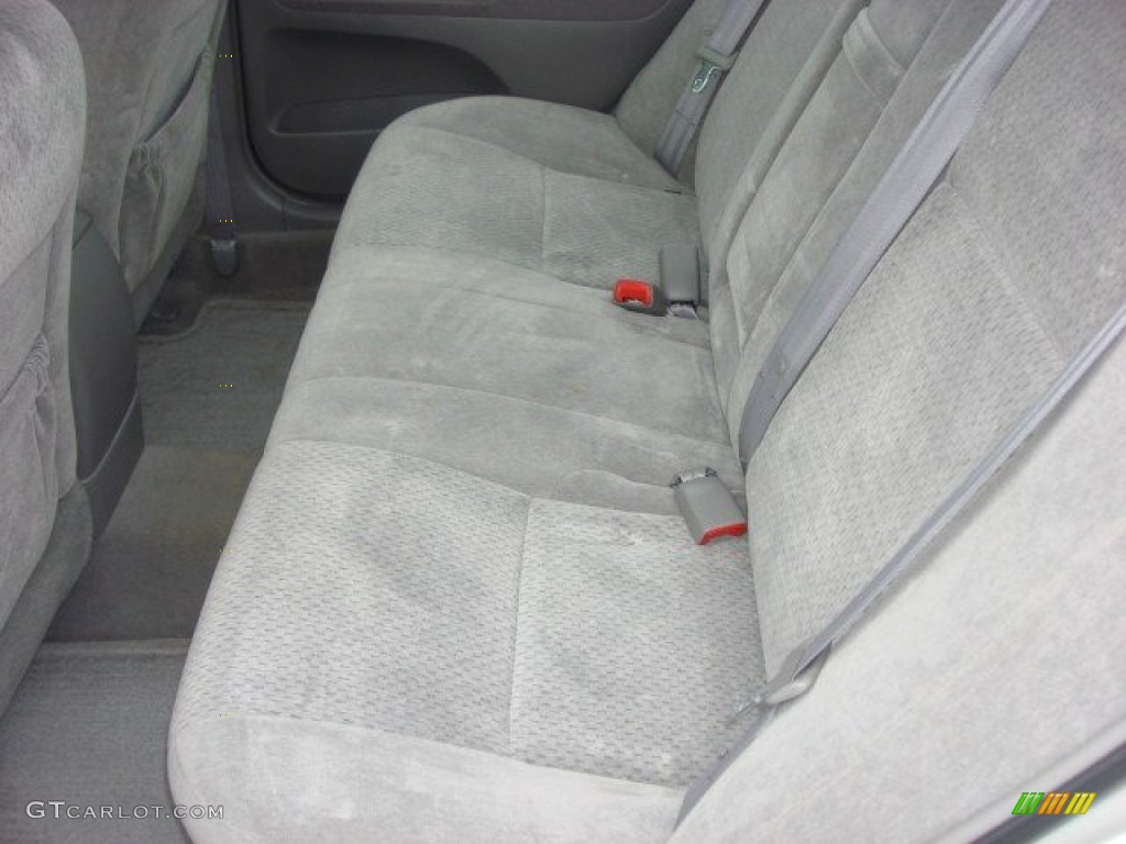 2004 Camry LE - Lunar Mist Metallic / Stone photo #8