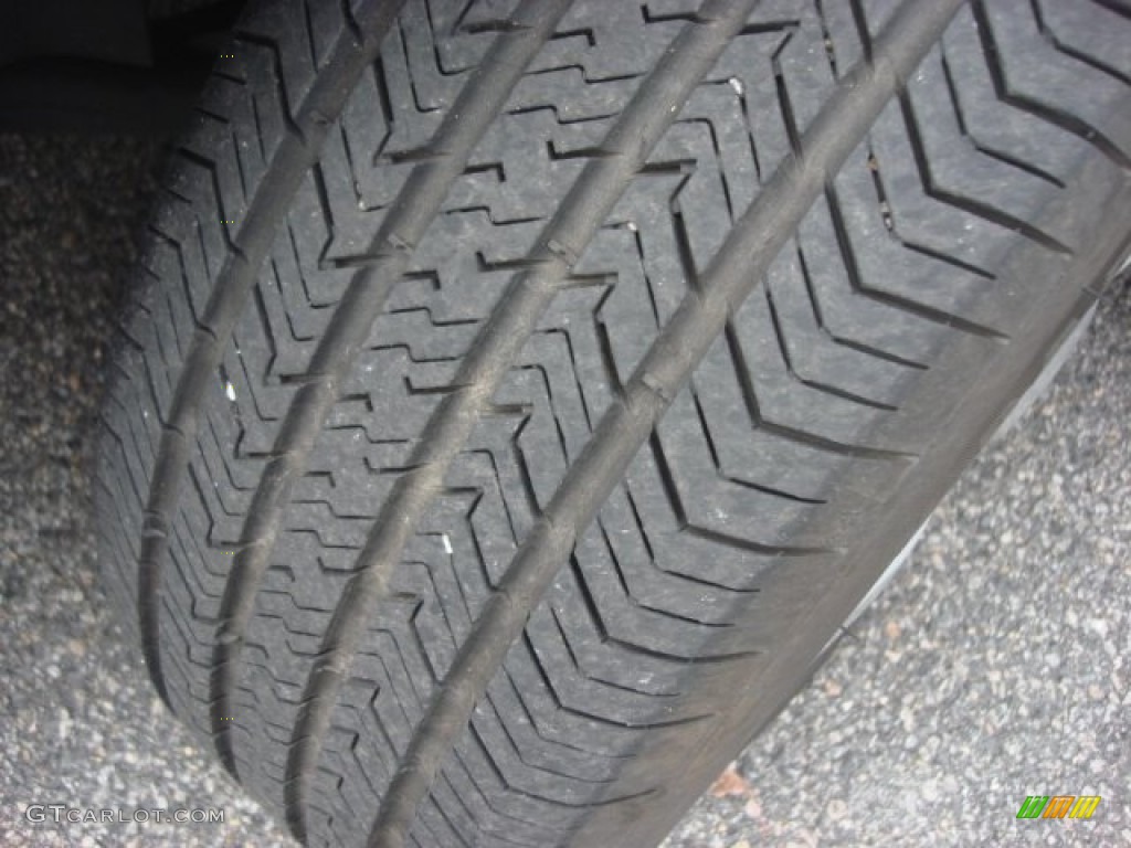 2004 Camry LE - Lunar Mist Metallic / Stone photo #16