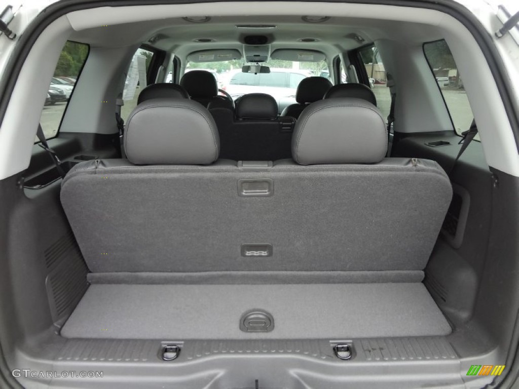2005 Mercury Mountaineer V8 Trunk Photo #73688991
