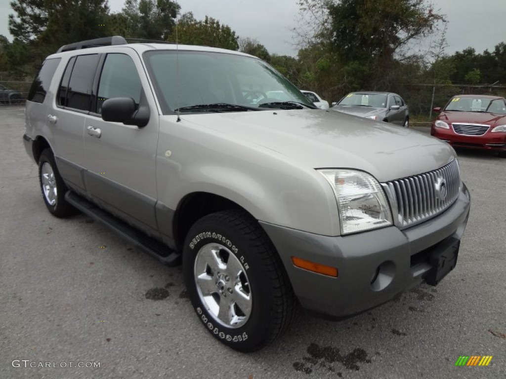 2005 Mercury Mountaineer V8 Exterior Photos