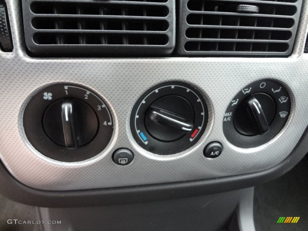 2005 Mercury Mountaineer V8 Controls Photo #73689294