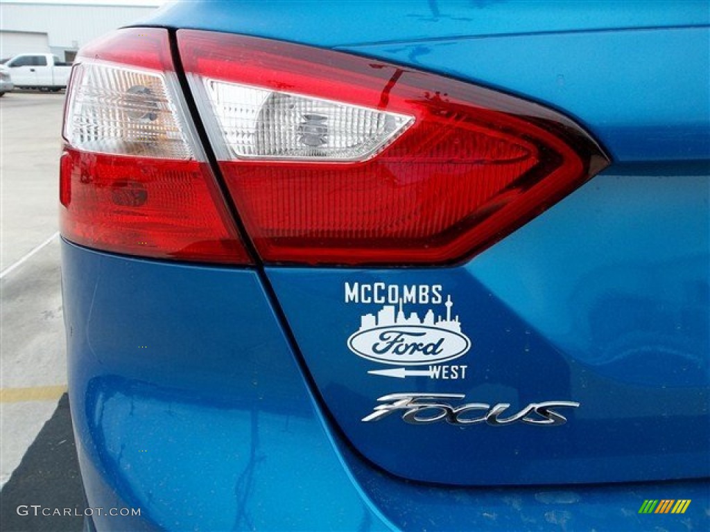 2013 Focus Titanium Sedan - Blue Candy / Charcoal Black photo #6