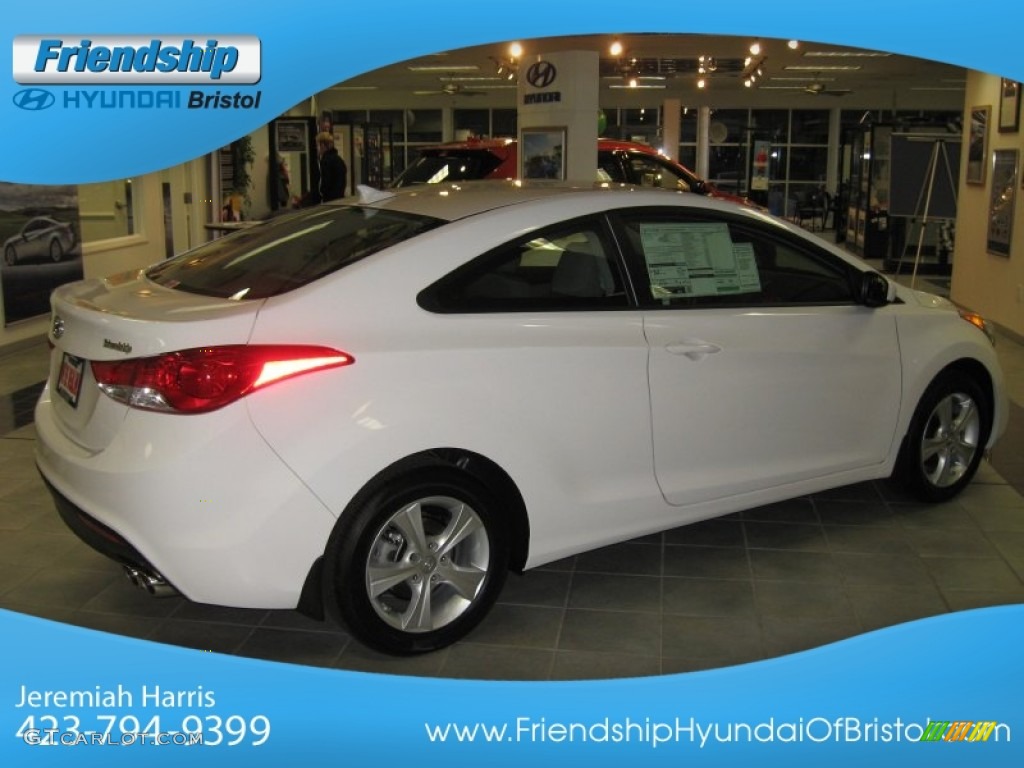 2013 Elantra Coupe GS - Monaco White / Gray photo #3